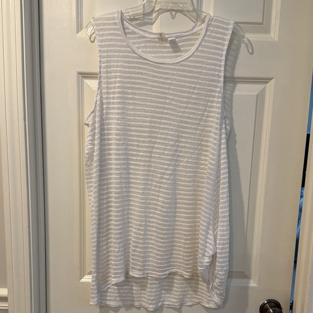 Elegant White Striped Women's Bathing Suit Cover Up